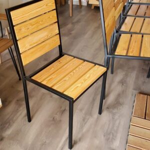 TRPEZARIJSKA STOLICA KOCKA