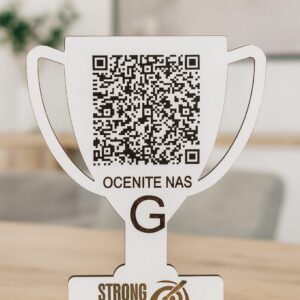 **Stalak za recenzije kupaca sa QR kodom **