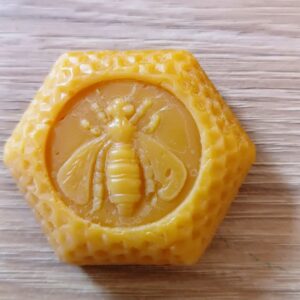 Pčelinji vosak za zaštitu nameštaja/kozemetiku/sveće