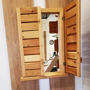 Ogledalo model Prozor  60x83 cm