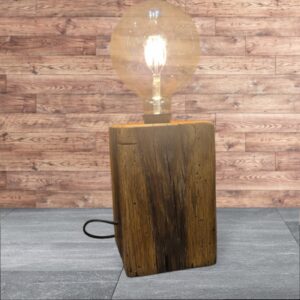 Stona lampa model Greda